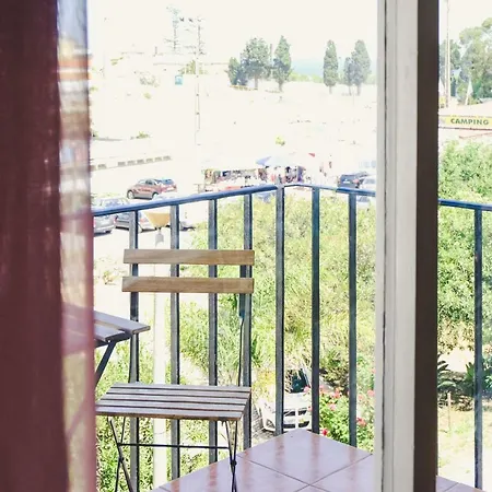 Spacious Apartment- Close To Beach And Town Centre Lagos