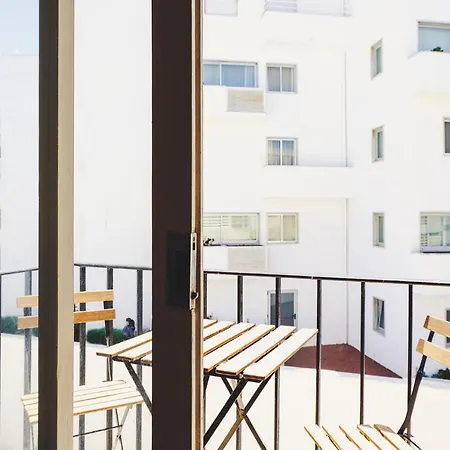 Casa de hóspedes Spacious Apartment- Close To Beach And Town Centre