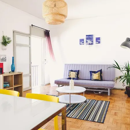 Гостевой дом Spacious Apartment- Close To Beach And Town Centre